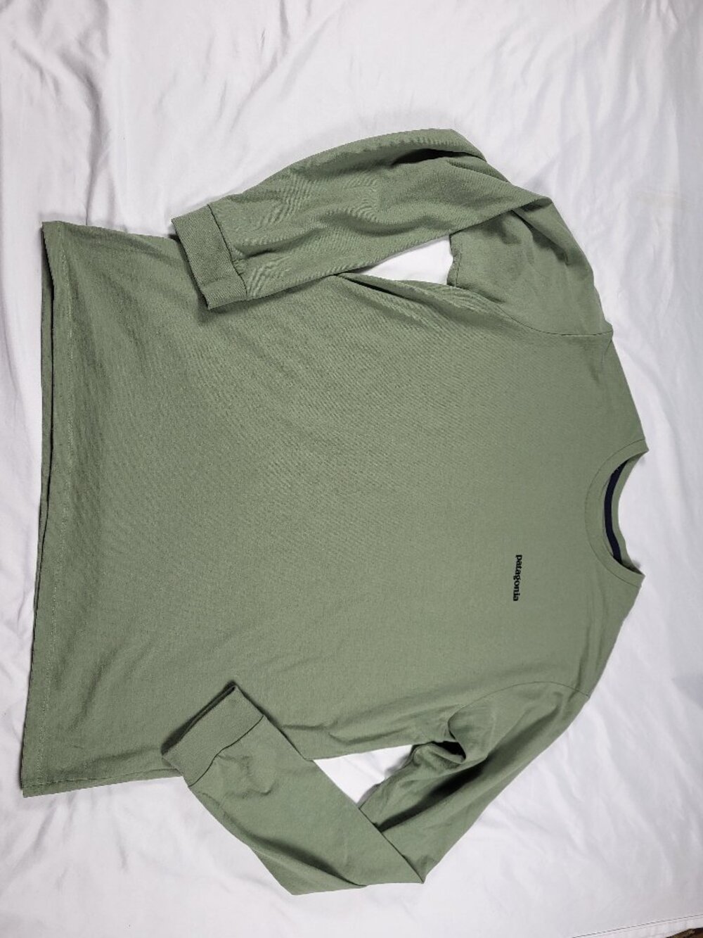 Patagonia Shirt Men's Large Green Long Sleeve Active Outdoor Comfort Streetwear
